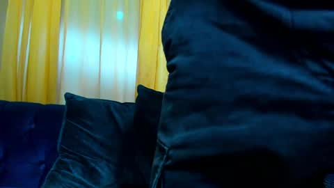 aron_pulse online show from April 2026 01:33:02 PM