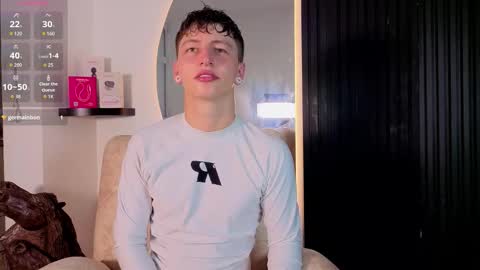 Snapshot of aron_tay chatting on October 2025 03:08:01 AM your aron online show from October 2025 03:08:01 AM