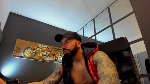 AronGrant online show from January 2025 09:07:01 AM