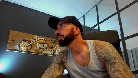 AronGrant online show from November 2025 11:42:01 AM