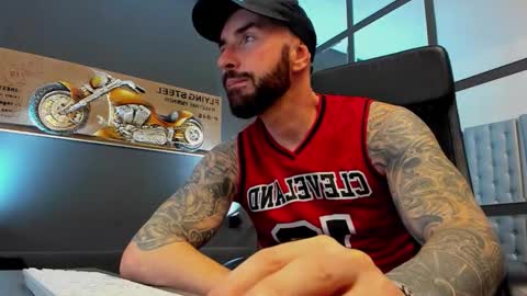 AronGrant online show from November 2025 11:21:02 AM