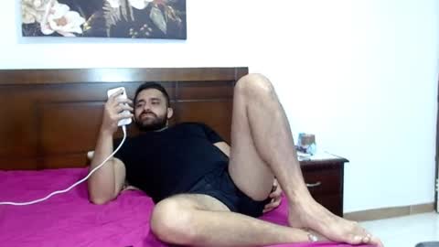 aronmiller online show from October 2025 08:51:02 PM