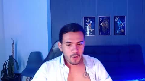 Adrian online show from October 2025 10:30:01 PM