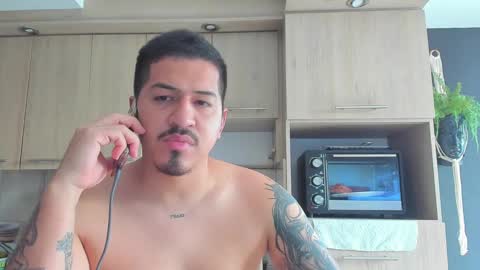 Snapshot of aronwilliams69 chatting on September 2025 07:06:02 PM ARON Independent model online show from September 2025 07:06:02 PM