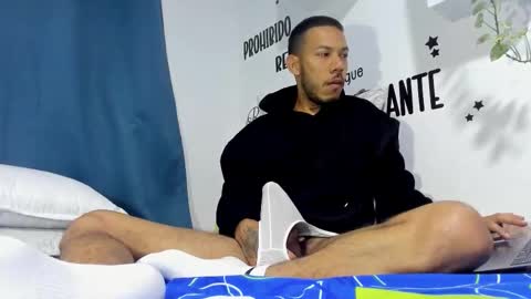 Snapshot of aronxx_ chatting on October 2025 11:10:02 AM BLACK FRIDAY 55 OFF ON MY ONLYFANS. online show from October 2025 11:10:02 AM