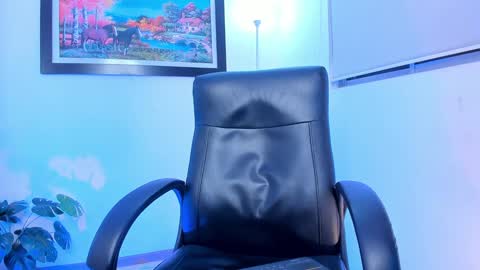   online show from December 2024 04:27:02 AM