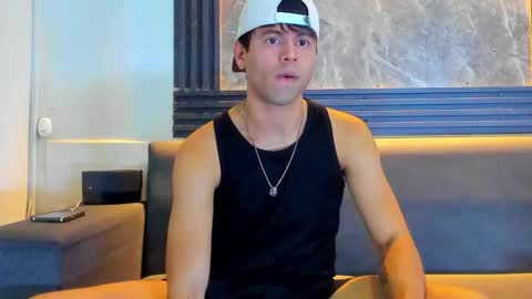 Aroon   online show from January 2026 08:32:02 PM