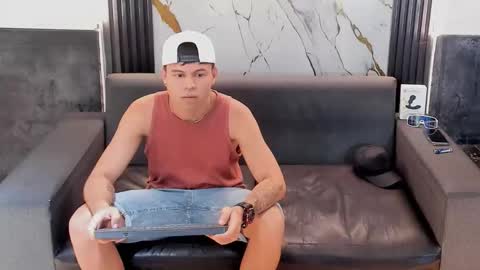 Snapshot of aroon_sexx21 chatting on May 2026 03:59:02 AM Aroon online show from May 2026 03:59:02 AM