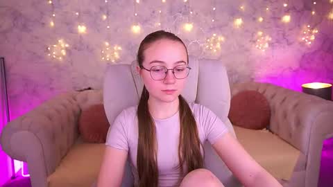 arrinawair online show from March 2026 07:14:02 AM