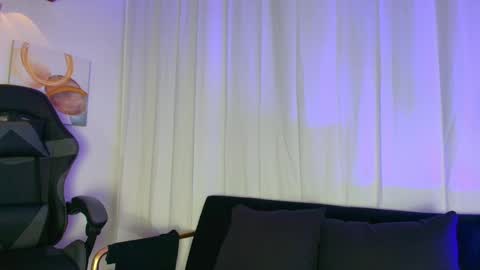    online show from September 2025 08:57:01 PM