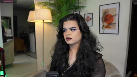 Chloe  online show from January 2025 10:11:02 PM