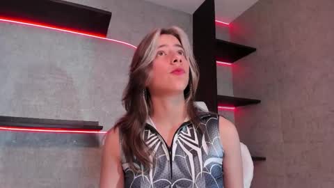 artemisablake online show from February 2025 07:54:02 PM