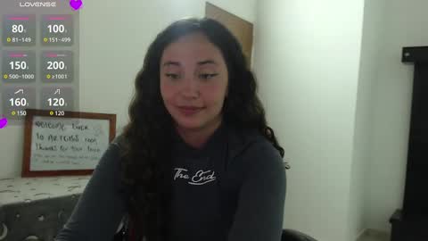Snapshot of artemisnature chatting on January 2025 11:18:02 PM Hey there you can call me Sofia online show from January 2025 11:18:02 PM