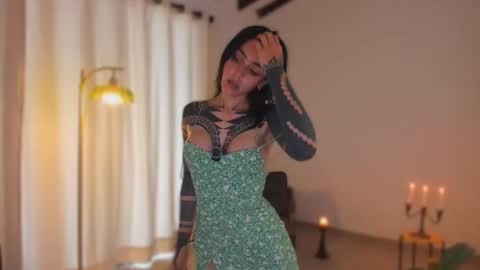 Linda  independent model artgeea online show from February 2026 09:11:01 PM