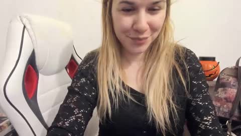 MIA online show from February 2025 07:38:02 PM