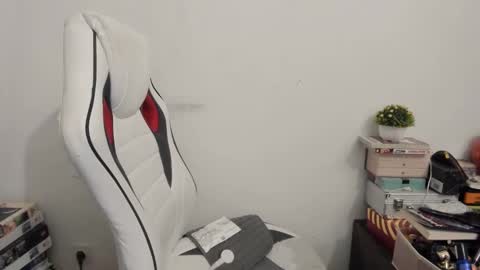 MIA online show from February 2025 09:38:01 PM