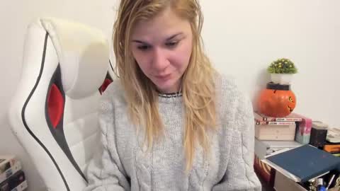 MIA online show from February 2025 07:42:02 PM