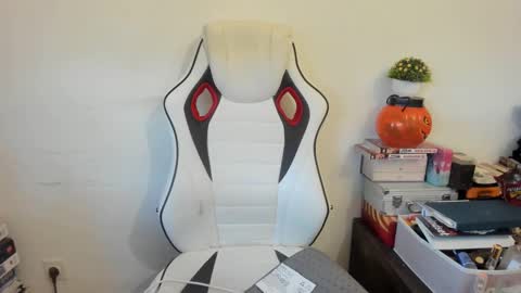 MIA online show from February 2025 04:00:02 PM