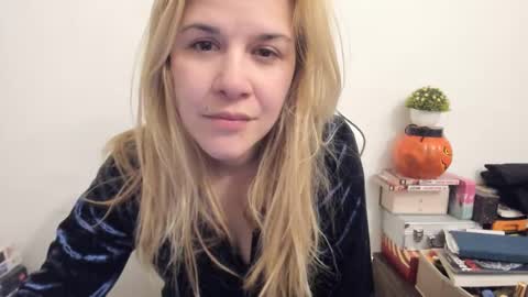 MIA online show from February 2025 07:52:02 PM