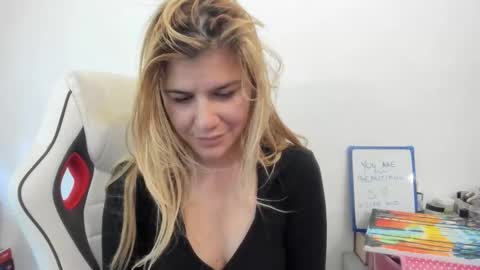 MIA online show from September 2025 10:37:01 AM