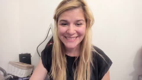 MIA online show from September 2025 09:07:02 PM