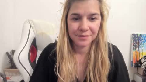 MIA online show from October 2025 09:12:02 PM