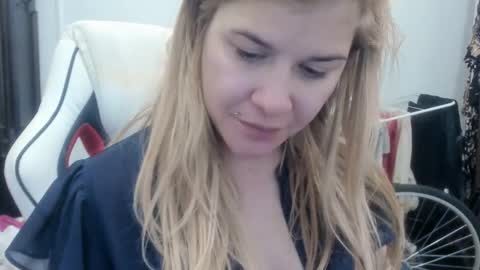 MIA online show from October 2025 08:47:01 AM