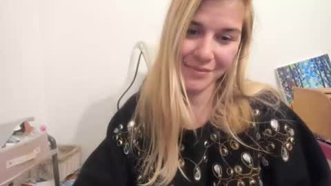 MIA online show from October 2025 09:04:02 PM