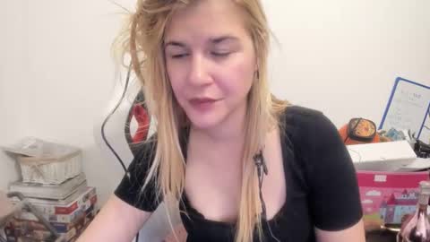 MIA online show from October 2025 10:55:01 PM