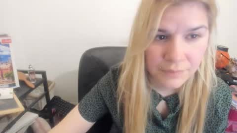 MIA online show from April 2026 06:10:01 PM