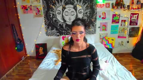 Isabella Cherry online show from March 2026 09:40:02 PM
