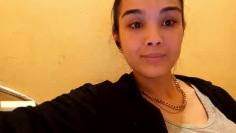 Amina online show from December 2025 07:31:01 PM