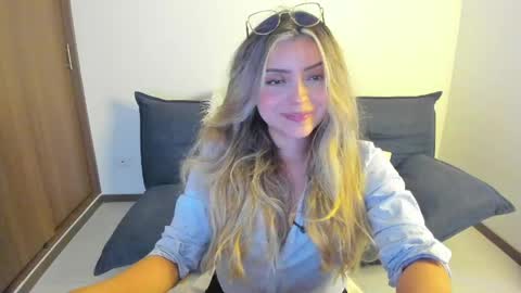 Snapshot of ary_cam230 chatting on May 2026 10:38:02 PM Zahaara online show from May 2026 10:38:02 PM