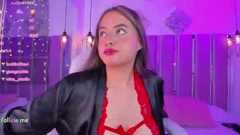 Snapshot of ary_cooper_ chatting on January 2025 04:57:01 PM Ary Cooper online show from January 2025 04:57:01 PM