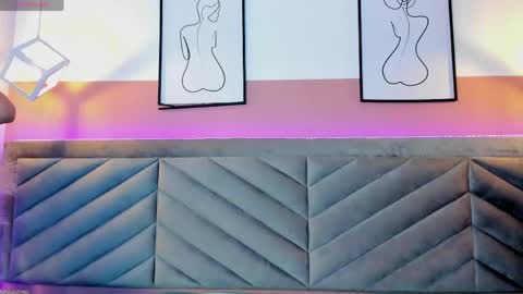 ARY THOMPSON online show from April 2026 12:23:01 PM