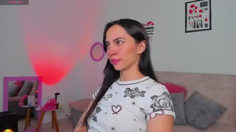Snapshot of aryane_art_ chatting on June 2026 02:23:02 AM carol online show from June 2026 02:23:02 AM