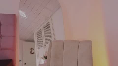 arycooper_ online show from June 2026 04:02:02 PM