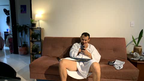 FELIPE  CAMILA ADAMS     online show from January 2025 07:10:02 PM