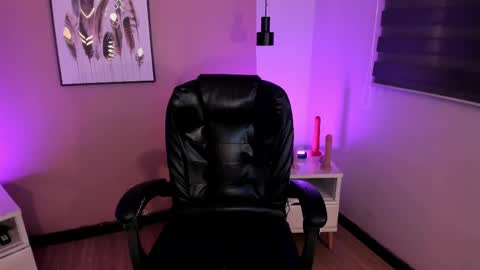 Asami  online show from September 2025 10:10:01 PM