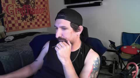 devilPup75 online show from October 2025 03:00:01 PM