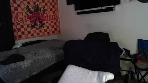 devilPup75 online show from October 2025 07:43:01 AM