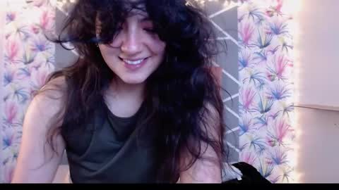 Snapshot of asaray_t chatting on November 2025 01:17:02 AM Saray online show from November 2025 01:17:02 AM