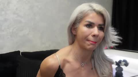 Asha online show from December 2024 10:05:01 PM