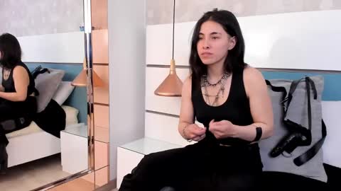 Ashkoreh online show from October 2025 07:25:02 PM