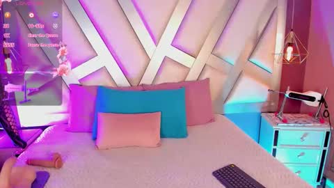 Snapshot of ashleey_bell_ chatting on April 2026 12:28:02 PM Ashley online show from April 2026 12:28:02 PM