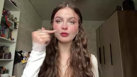 Snapshot of ashleighgittinger chatting on July 2026 08:32:02 AM Eva online show from July 2026 08:32:02 AM