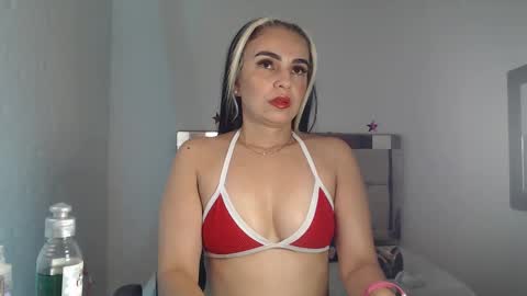 ashley__tylor online show from January 2025 04:12:01 AM