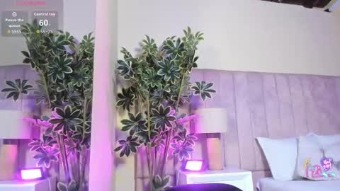 ashley_beaomunt online show from March 2026 11:25:01 AM