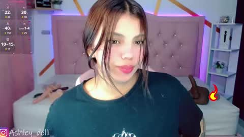 Snapshot of ashley_dolll chatting on October 2025 09:34:01 PM Ashley online show from October 2025 09:34:01 PM