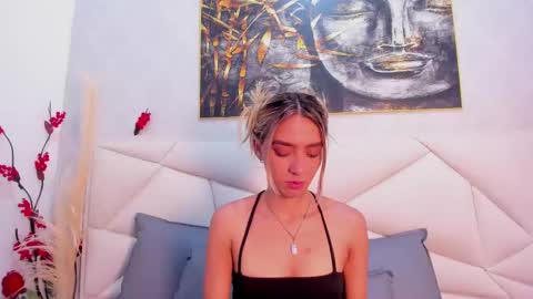 Snapshot of ashley_miller26 chatting on March 2025 11:18:01 AM ashley_miller26 online show from March 2025 11:18:01 AM